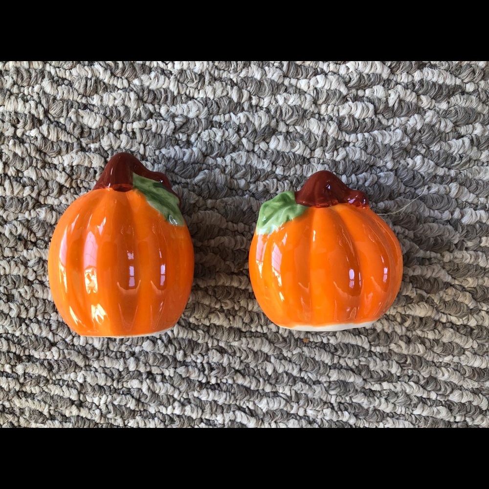 Pumpkin Salt & Pepper Shakers